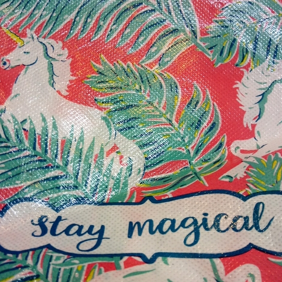 Simply Southern vinyl CrossBody - Picture 3 of 7